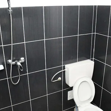 4 U Năvodari